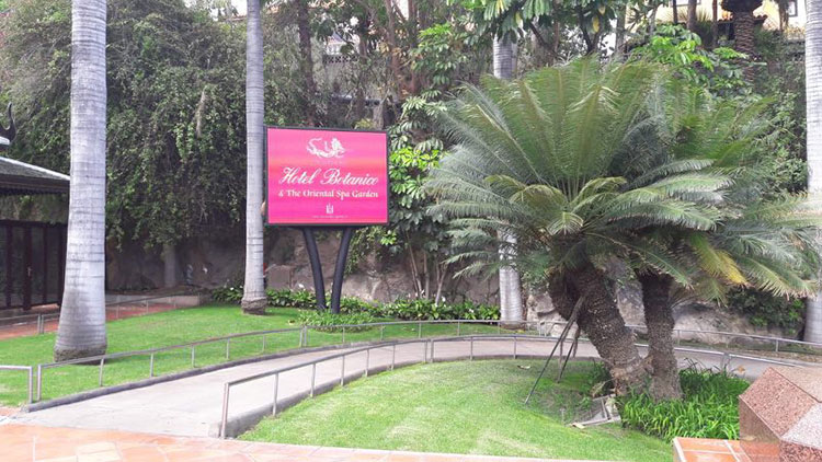 美邦科技分享激光划片在LED显示屏领域应用分析