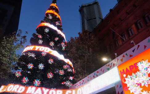 又一技术革新—美邦科技P4户外LED柔性屏横空出世