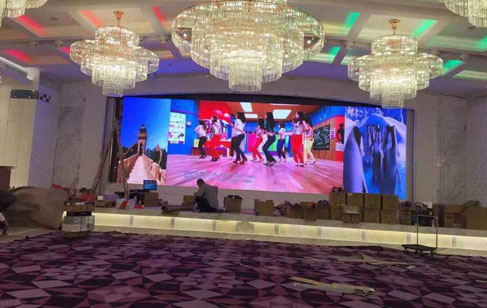 解析LED显示屏“高亮度”与“高节能”-美邦科技