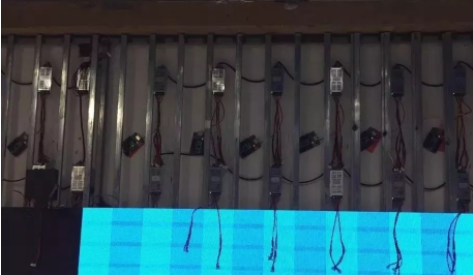 美邦科技显示屏测试中