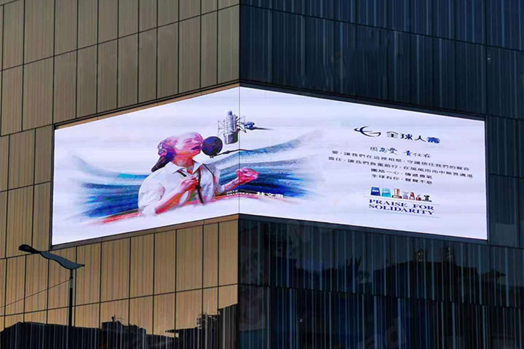 酷暑将至，室内外LED显示屏要如何防护？